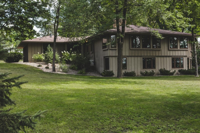 24280 E Cedar Lake Dr, New Prague, MN 56071