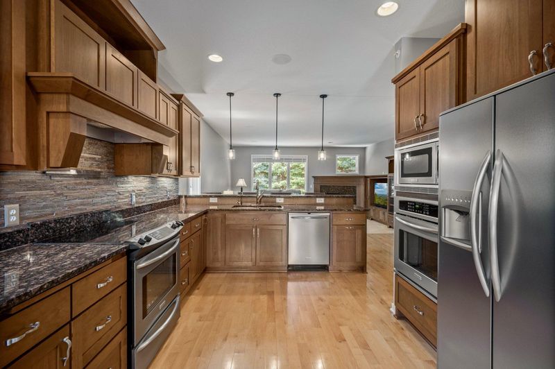 17365 Hanson Ct, Eden Prairie, MN 55347