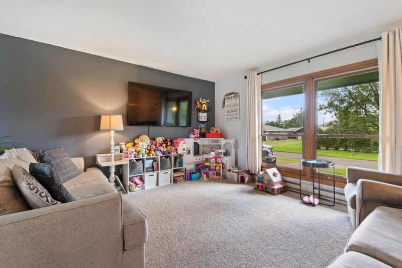 1416 E 8th St, Superior, WI 54880