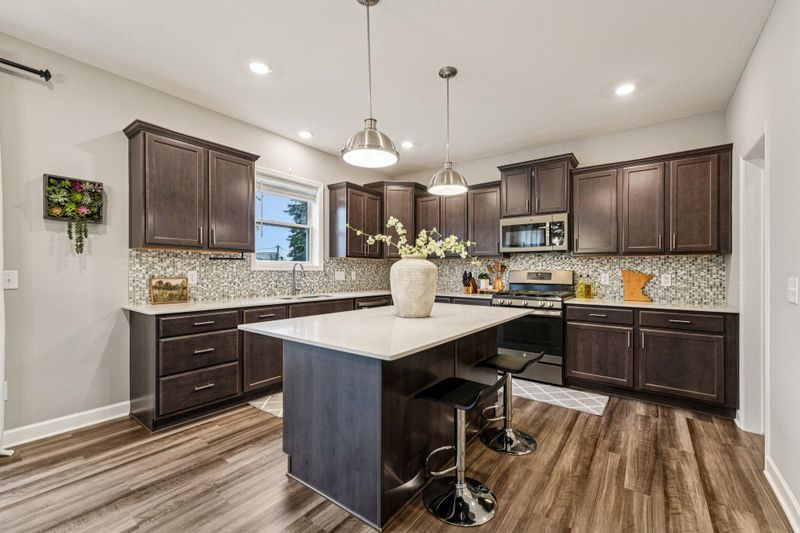 7976 64th Ct S, Cottage Grove, MN 55016