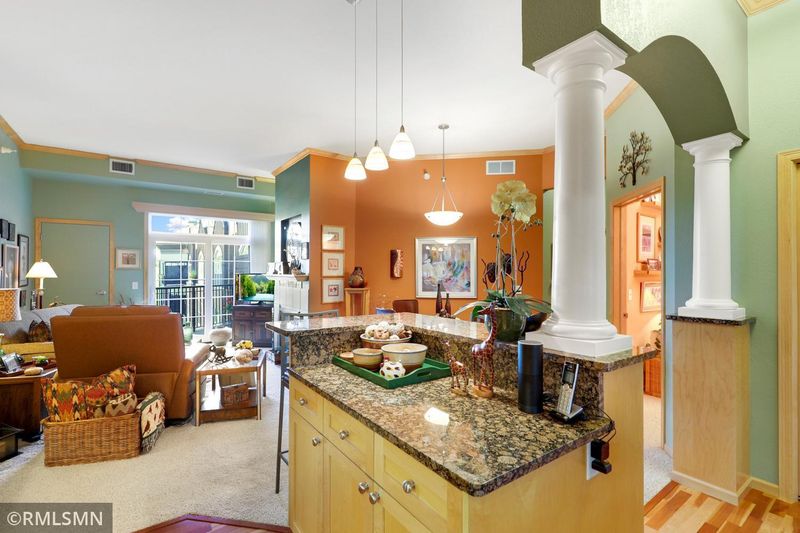 1800 Graham Ave #407, Saint Paul, MN 55116