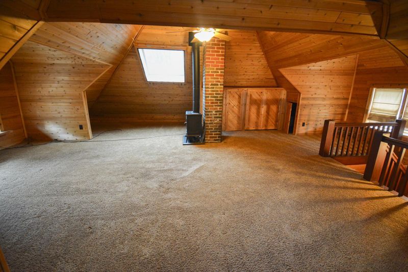 915 E Center St, Rochester, MN 55904