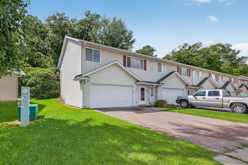 998 Hewitt Blvd, Red Wing, MN 55066