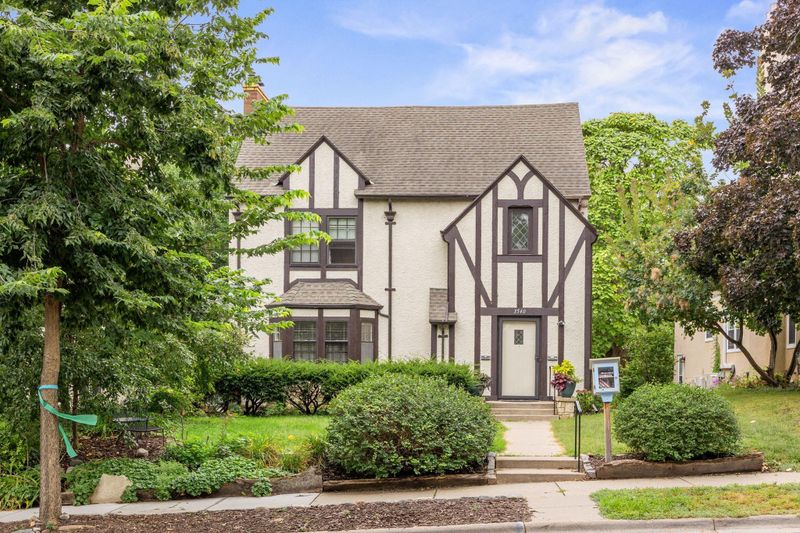 3540 Irving Ave S, Minneapolis, MN 55408