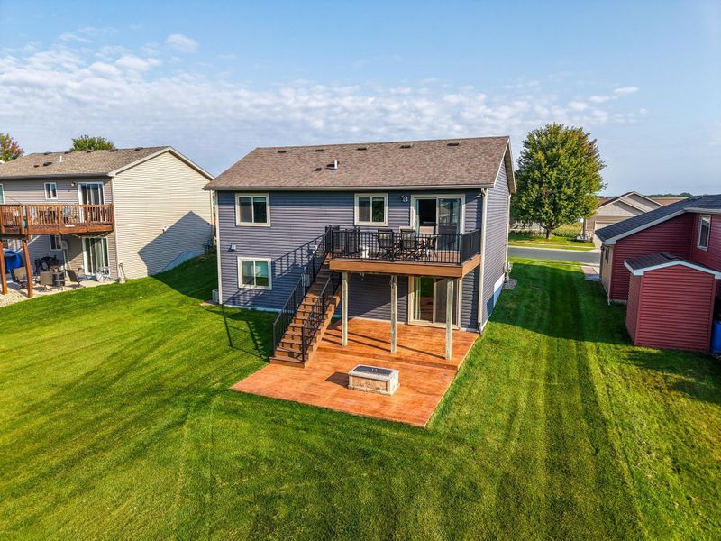 302 Luella Pl NE, Stewartville, MN 55976