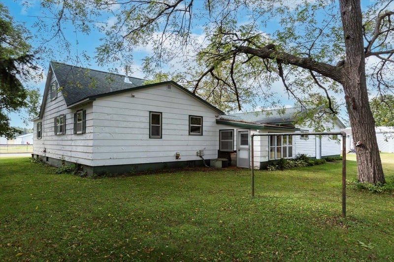 1335 Tiffany St, Boyceville, WI 54725