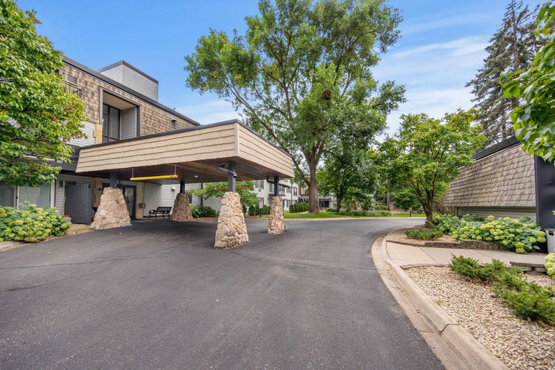 183 Little Canada Rd E #315, Little Canada, MN 55117