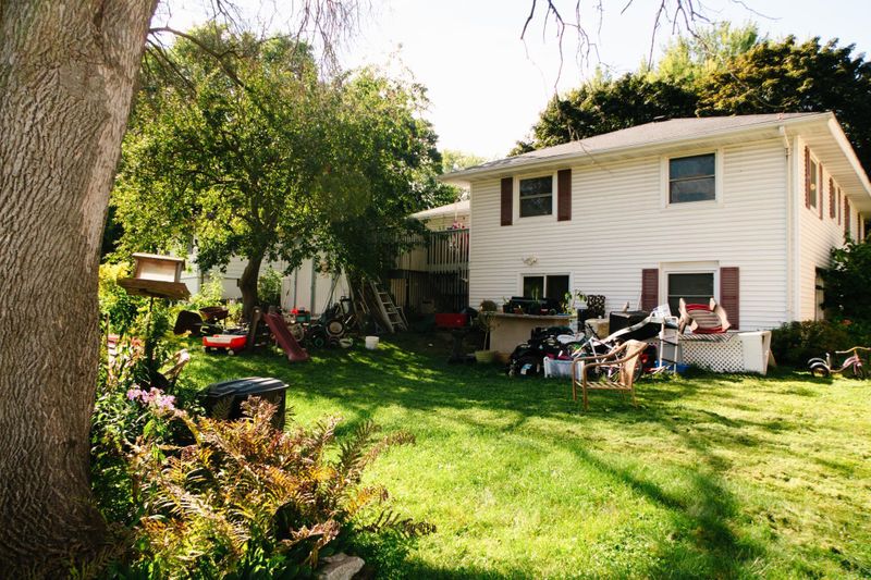 3006 Knoll Ln NW, Rochester, MN 55901