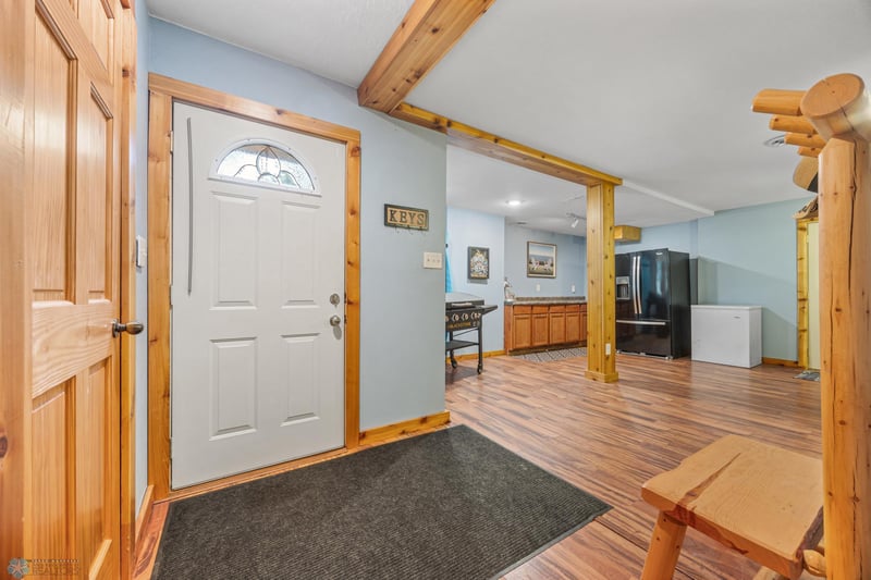 24200 Vacation Ln, Rochert, MN 56578