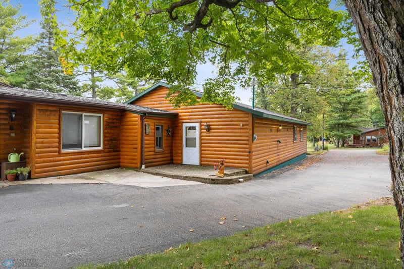 24200 Vacation Ln, Rochert, MN 56578