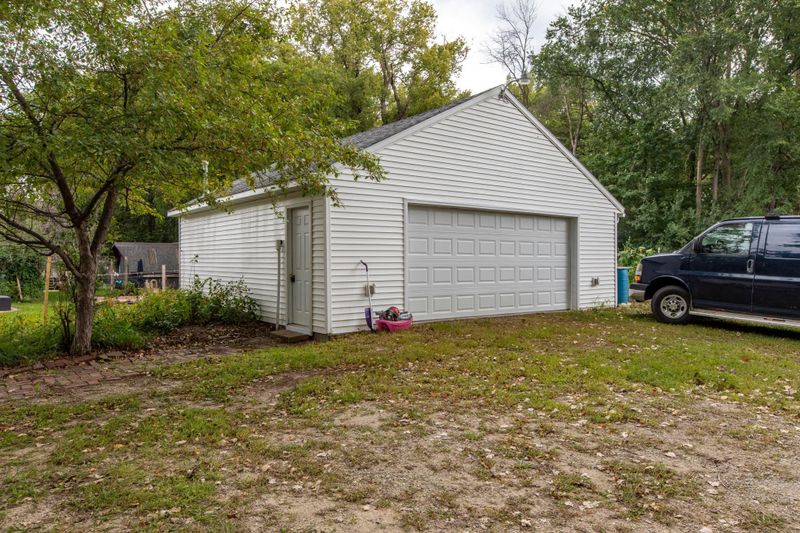302 17th Ave NE, Rochester, MN 55906