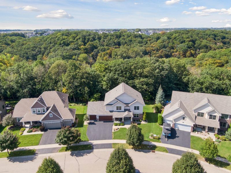 1150 Moers Dr, Chaska, MN 55318
