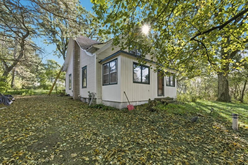 25415 Grail Ct, Wyoming, MN 55092