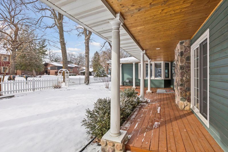 2141 Park Ave, White Bear Lake, MN 55110