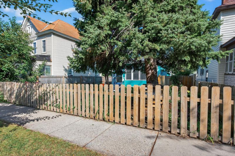 401 Goodrich Ave, Saint Paul, MN 55102