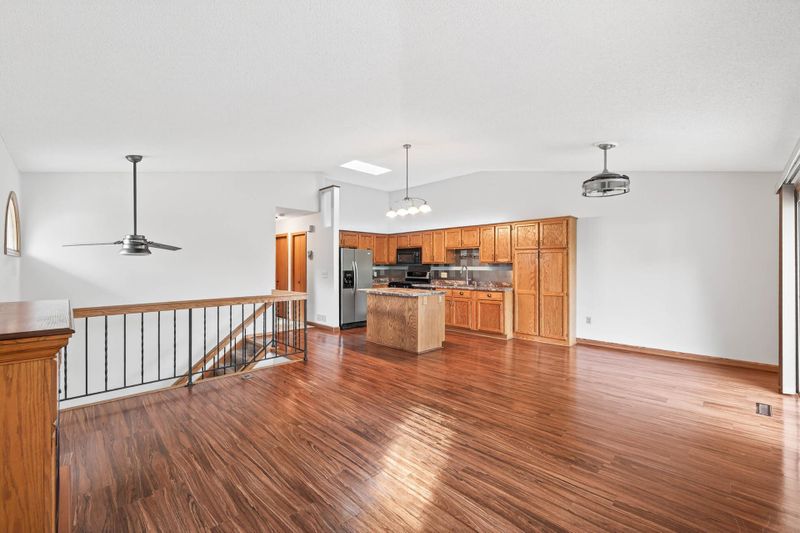 1557 Clemson Dr #A, Eagan, MN 55122
