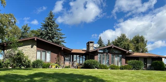 919 N Main St, Starbuck, MN 56381