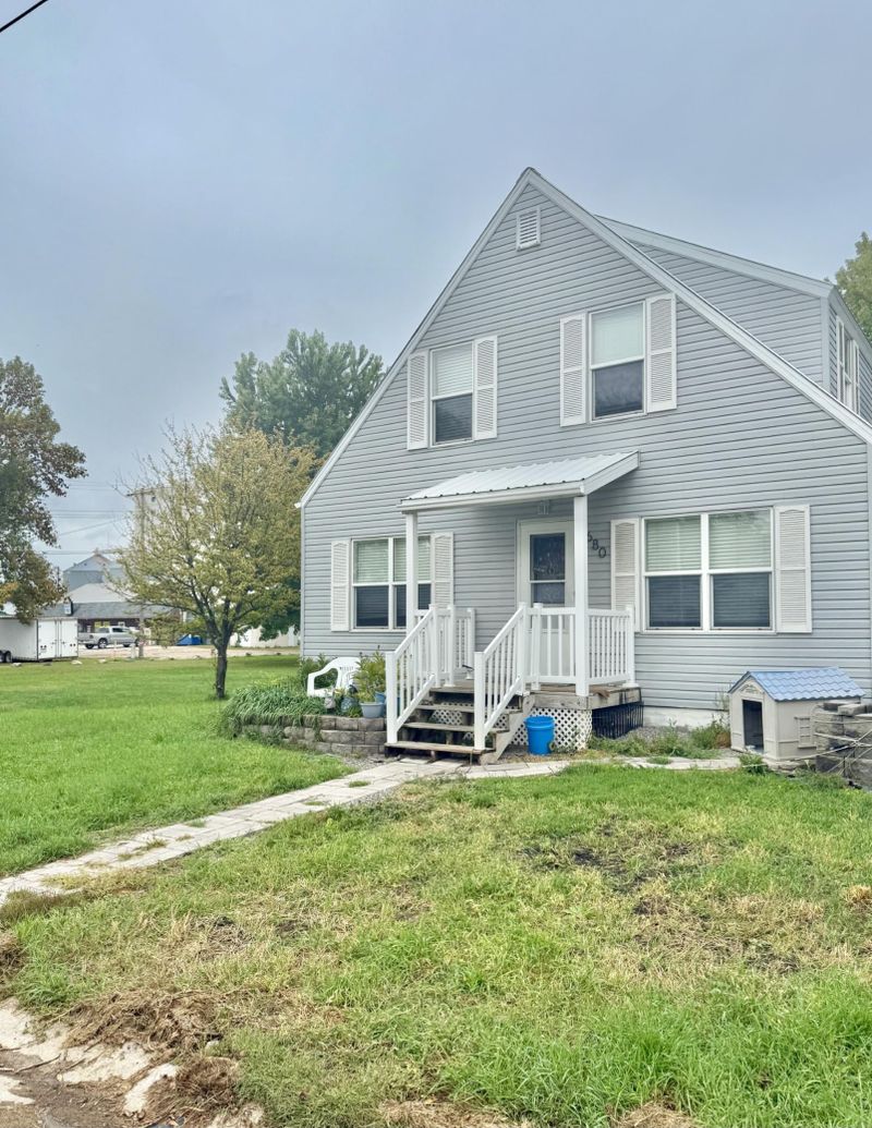680 1st St E, Lake Lillian, MN 56253