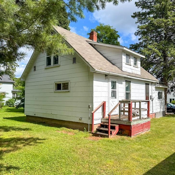 919 N Alvey St, Bruce, WI 54819