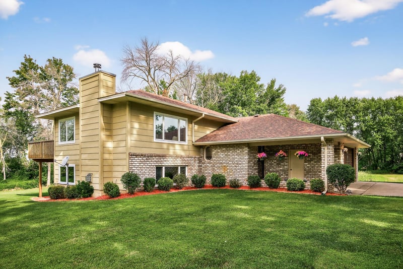 14538 Furman St NE, Columbus, MN 55025