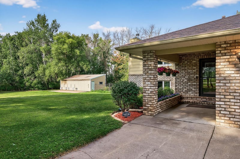 14538 Furman St NE, Columbus, MN 55025