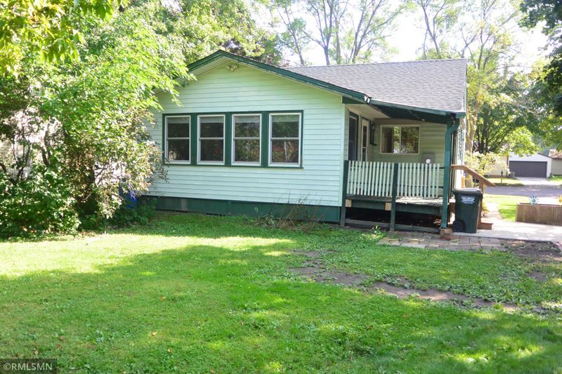 1421 14th St E, Glencoe, MN 55336