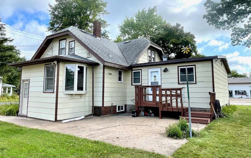 2003 S Broadway St, Menomonie, WI 54751