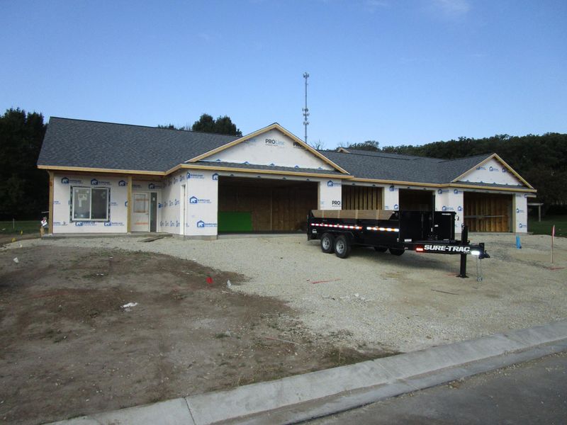 814 3rd Ave NW, Pine Island, MN 55963