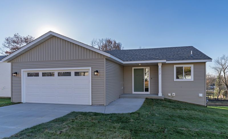 2512 15 St SE, Rochester, MN 55904