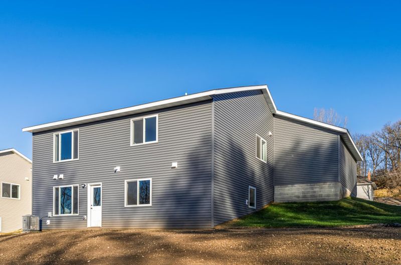 2506 15 St SE, Rochester, MN 55904