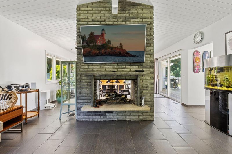 4254 Kings Dr, Minnetonka, MN 55345