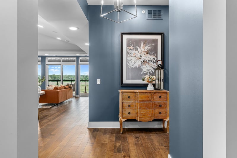 1 Hill Farm Rd #302, North Oaks, MN 55127