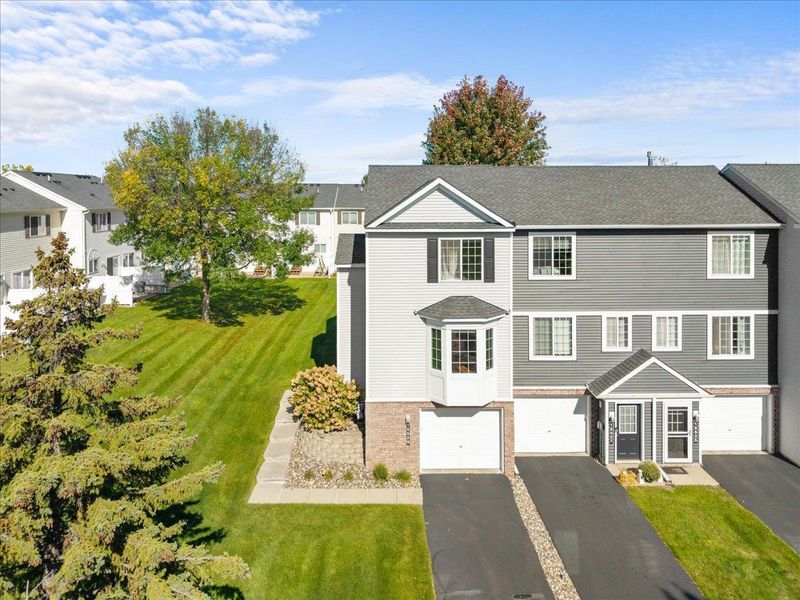 15529 Foghorn Ln #204, Apple Valley, MN 55124