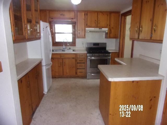 113 4th St SW, Melrose, MN 56352