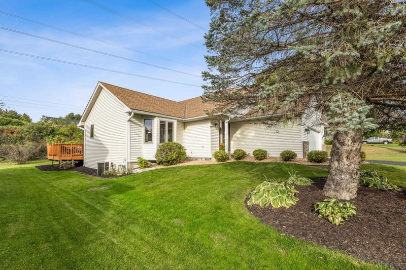 681 Summer Ln, Eagan, MN 55123
