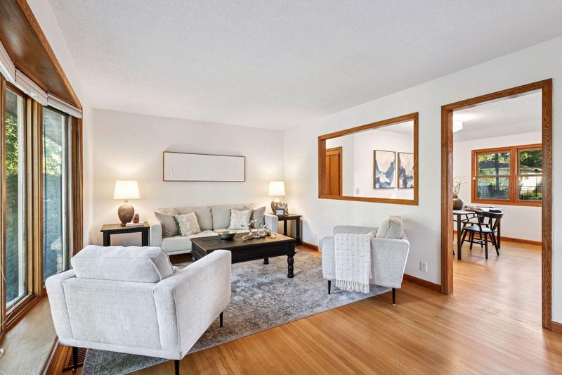 7221 Clinton Ave, Richfield, MN 55423