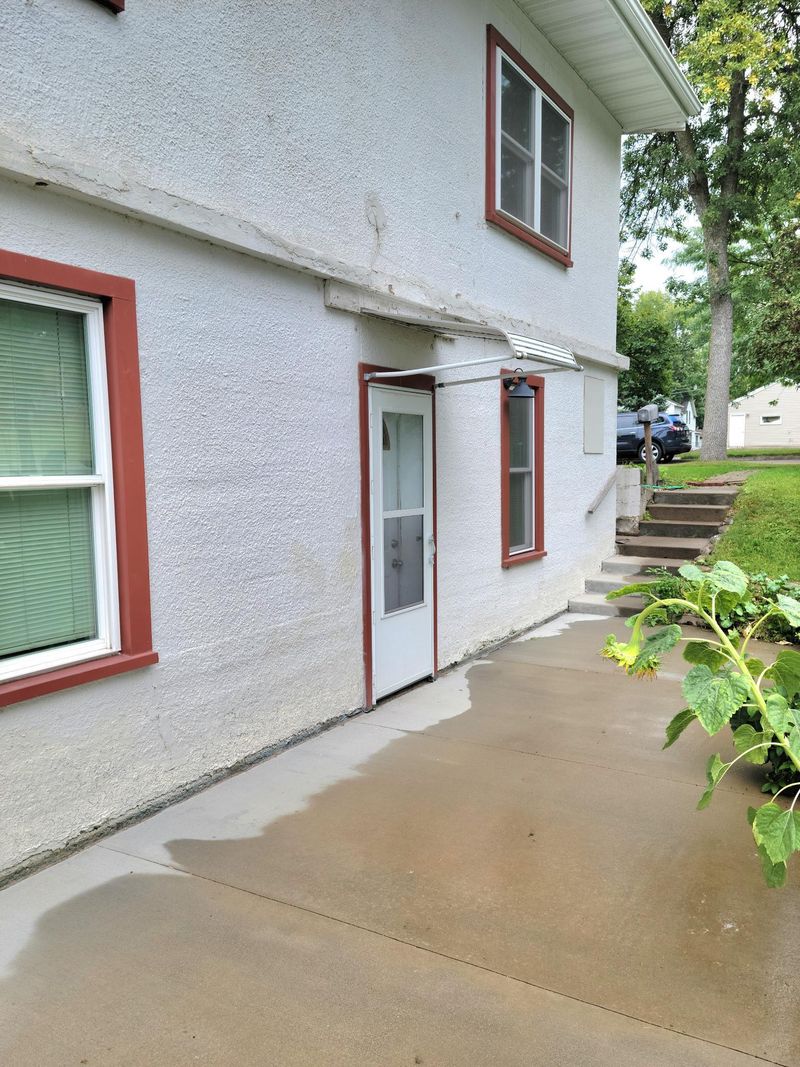 807 N 6th St, Montevideo, MN 56265