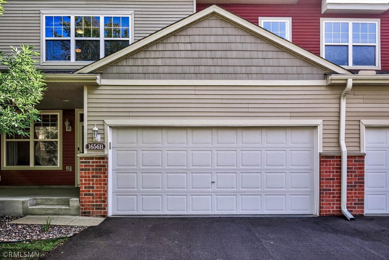 1656 White Pine Way #B, Carver, MN 55315