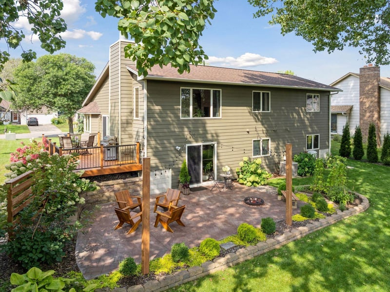8009 Garfield St NE, Spring Lake Park, MN 55432