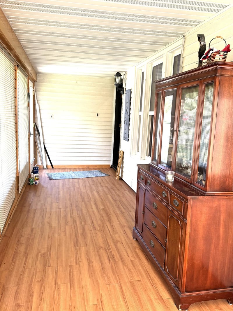 225 Riverside Ave NE, Mcintosh, MN 56556