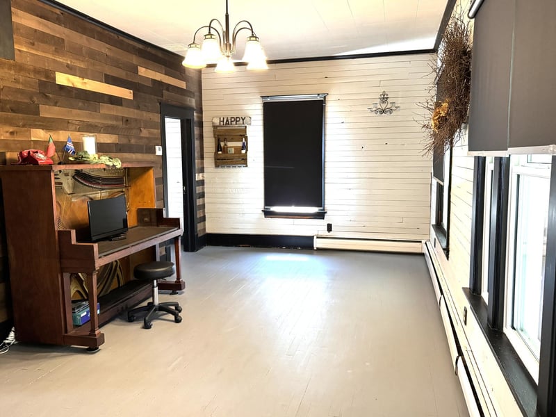 225 Riverside Ave NE, Mcintosh, MN 56556