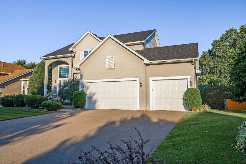 9331 Austrian Pine Ave N, Brooklyn Park, MN 55443