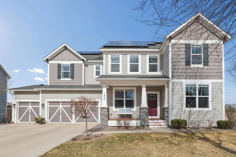 1620 Bluewater Ln, Woodbury, MN 55129