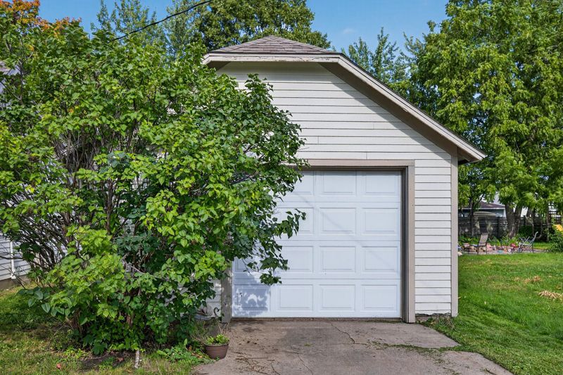 520 W Marion St, Lake City, MN 55041