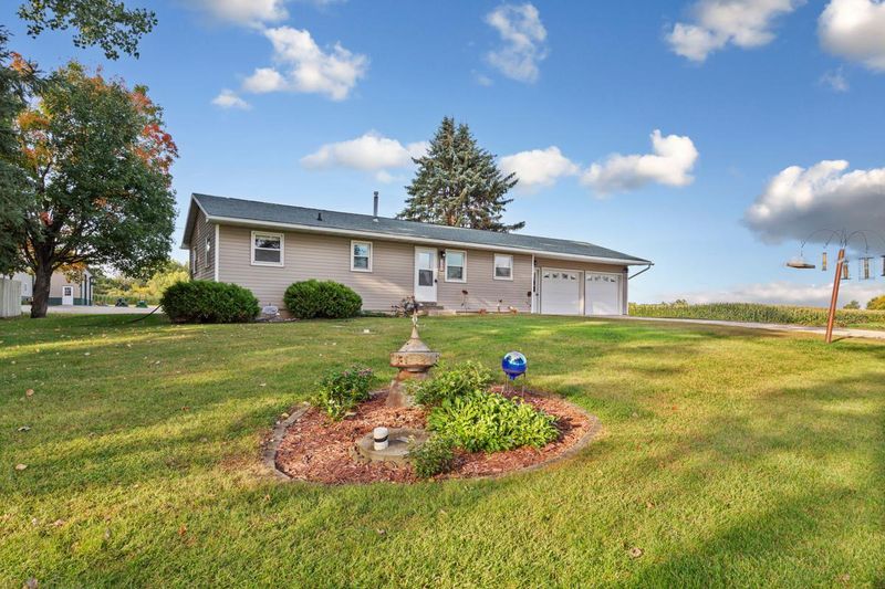 2048 Havana Rd, Owatonna, MN 55060