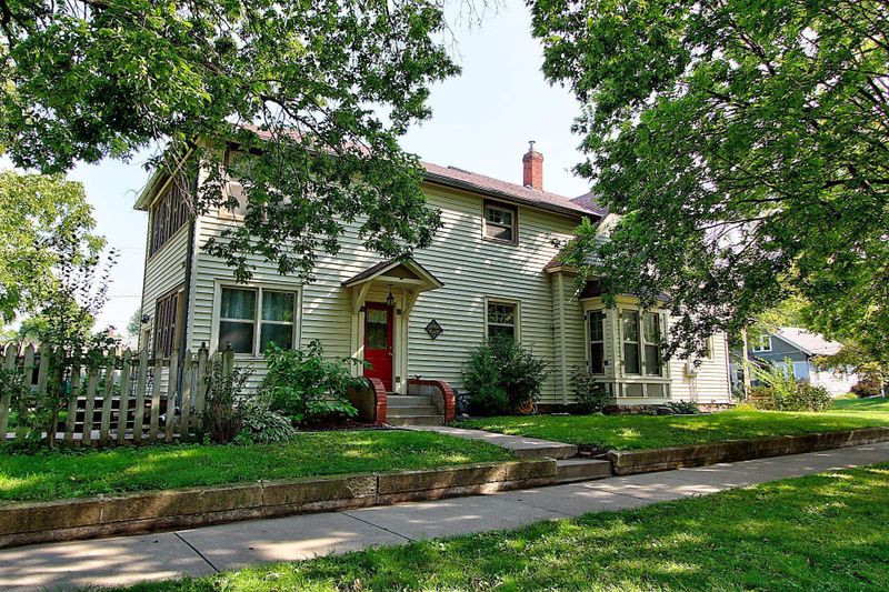 528 Buchanan St, Red Wing, MN 55066