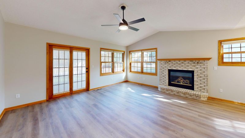 17 Conner Cir SW, Rochester, MN 55902