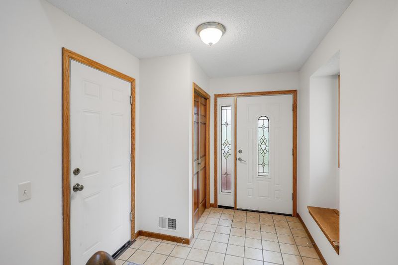 999 Northview Park Rd, Eagan, MN 55123