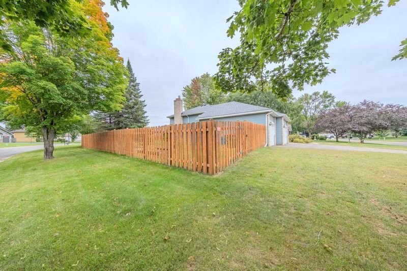 3889 123rd Ave NW, Coon Rapids, MN 55433