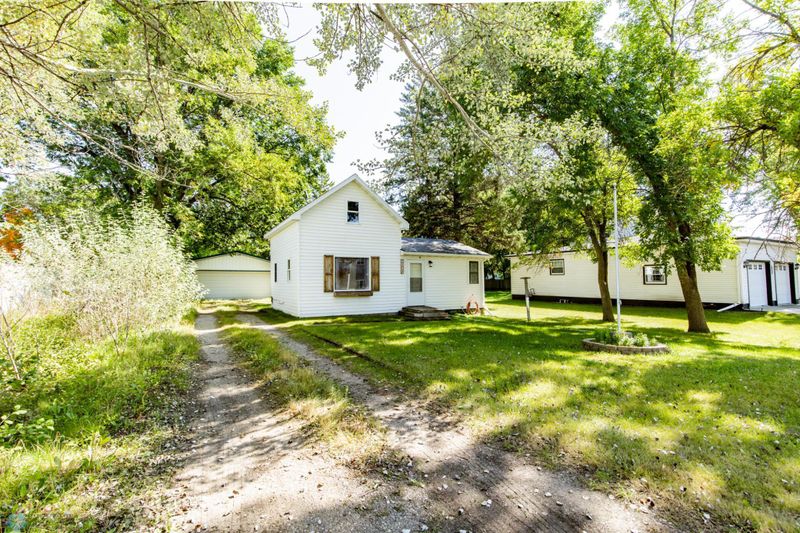6015 6th St, Lake Park, MN 56554